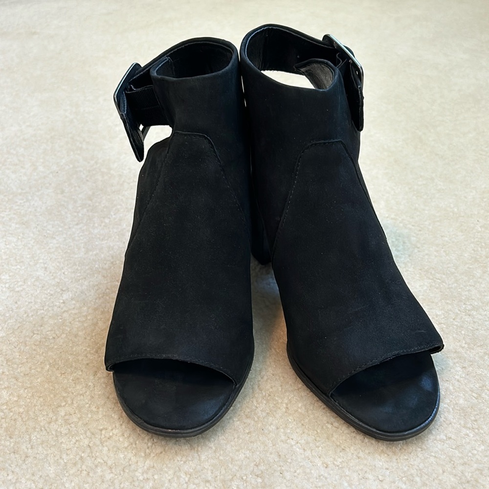 Vionic Bootie Sandal - Picture 4 of 7